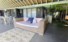 Luxe Family Retreat! Pool, Sauna, Playground, Netflix, Disney Plus
